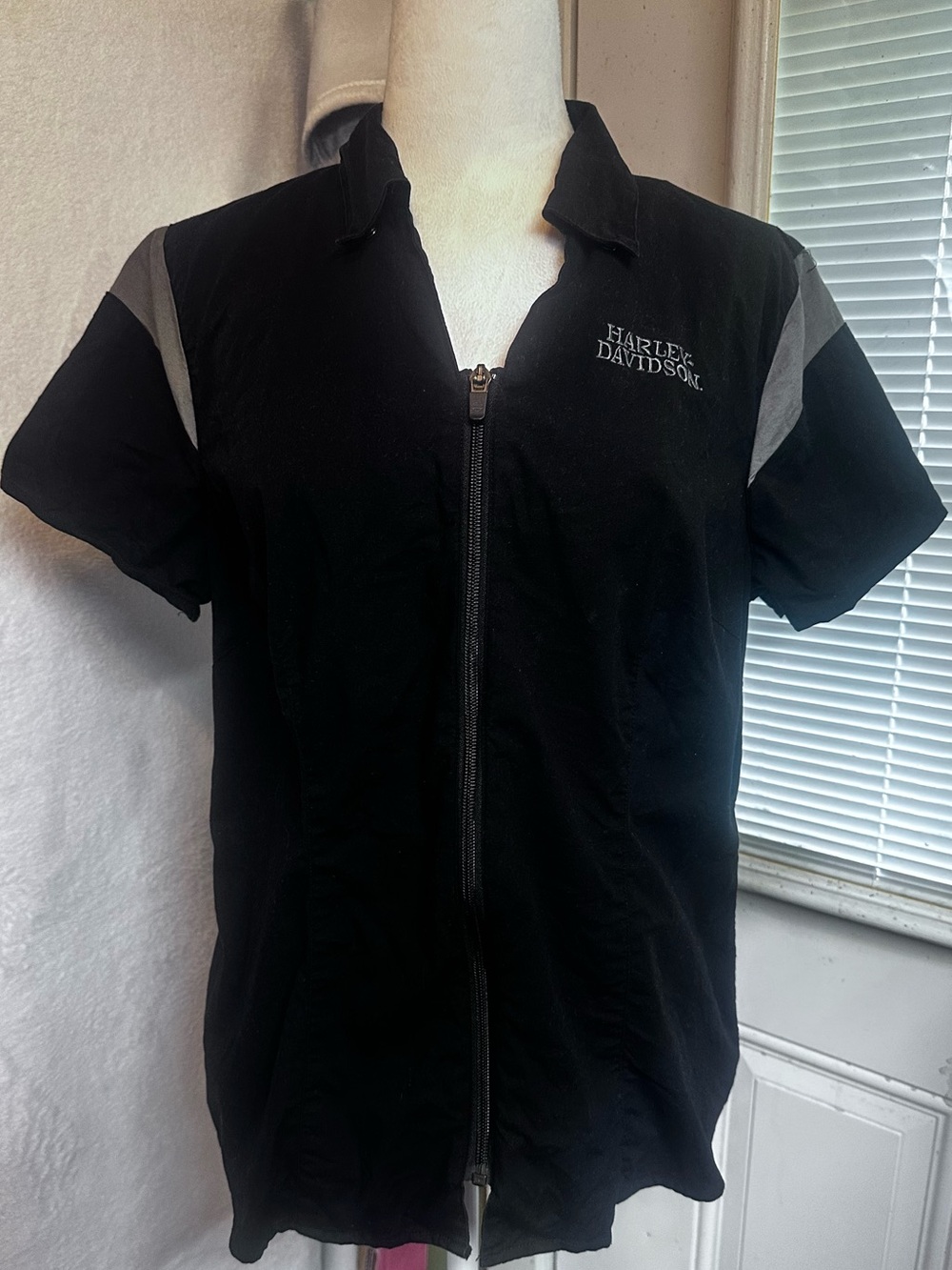 #E-03 Harley-Davidson Women's Black Zip-Front Button Down Shirt